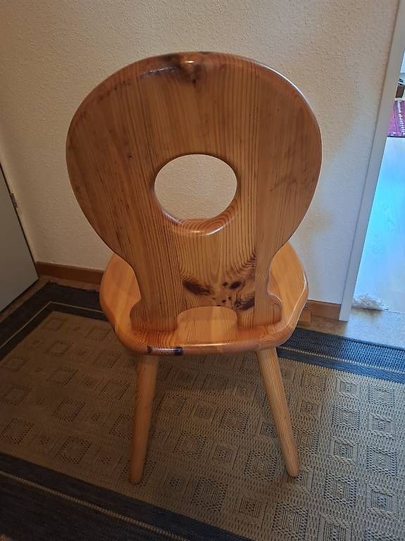 Sedie: Stabellen Stühle – Usato da Münchenbuchsee venduto da pet_6bjc 1