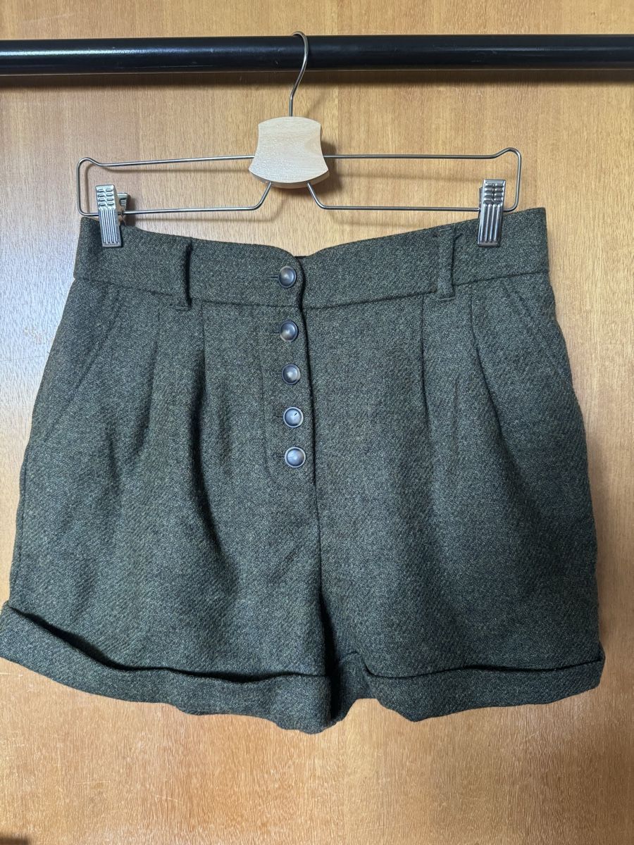 Sezane Hosen: Short Wallace Sézane - t38 – Gebraucht aus Le Lignon von mae_9hql