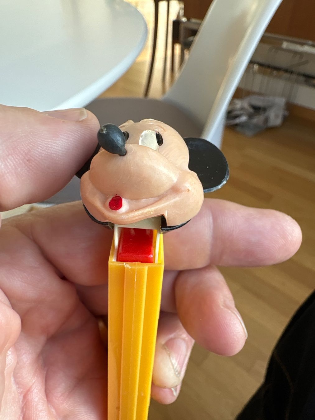 Pez Statuette: PEZ Mickey Mouse, No Feet, 3.4 Stem, Made in Austria, Mint – Usato da Zürich venduto da Turbotoys 4