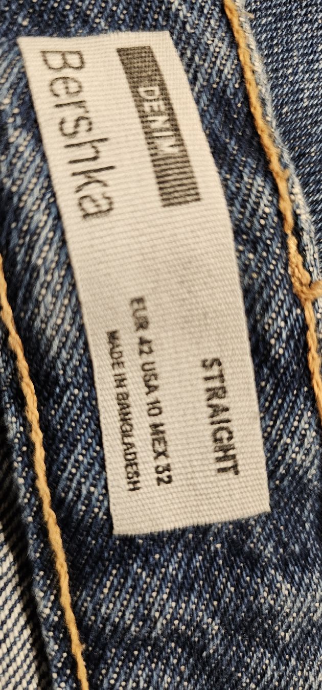 Massimo Dutti Lotti di vestiti: Bershka Jeans, Straight, Gr.42, Top + Massimo Dutti Pulli – Usato da Ferden venduto da jemyce 5