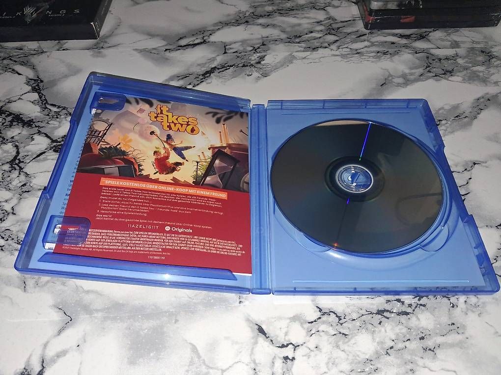 Giochi:  It Takes Two  PS4 | Upgrade PS5 gratuit – Usato da Treiten venduto da sim_bvq6 2