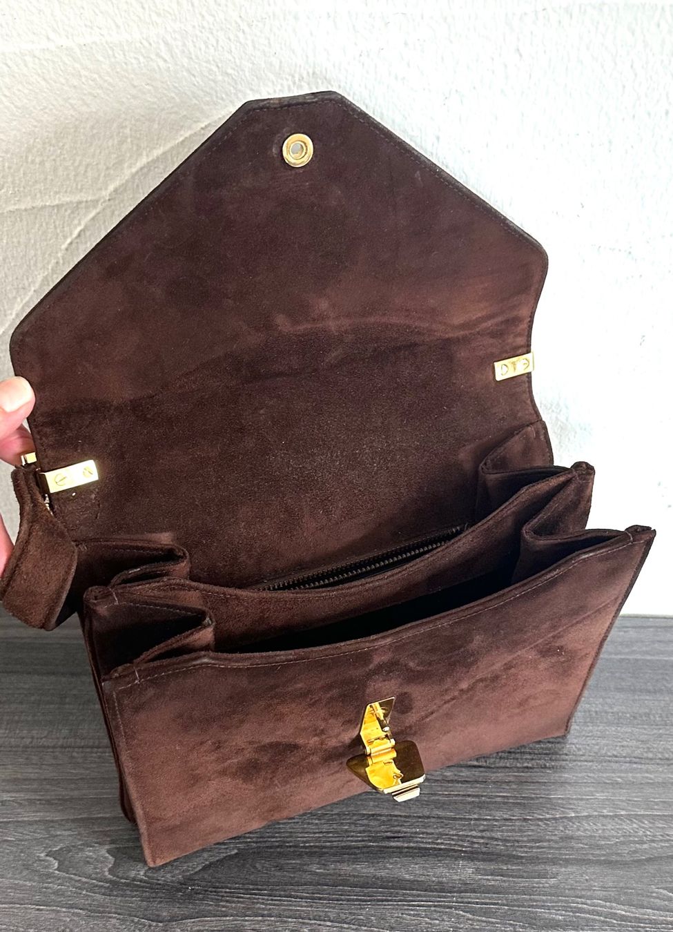 Bally Taschen für Damen: Vintage-Handtasche Bally aus Wildleder – Gebraucht aus Zürich von brazerola 6
