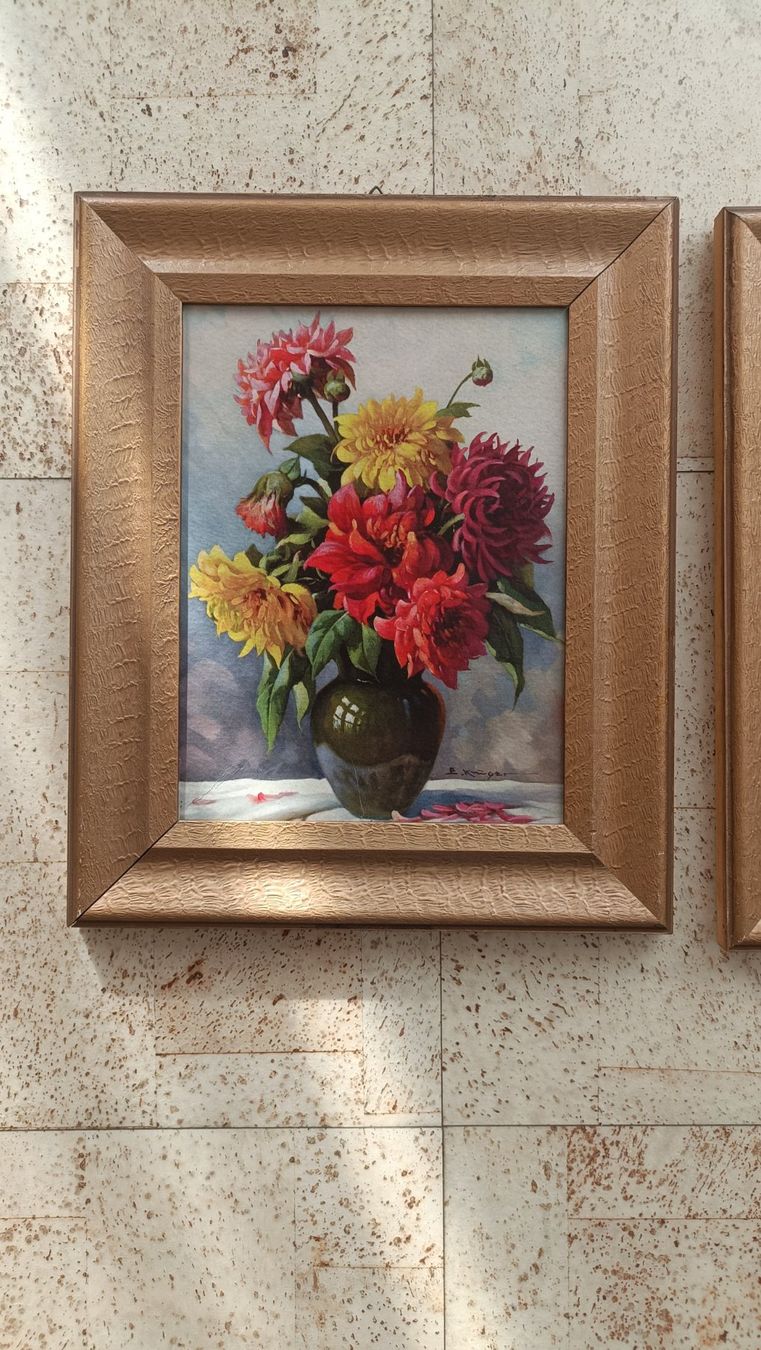 Poster & Bilder: Zwei Blumenbilder mit Goldrahmen – Gebraucht aus Belp von selinez123 2