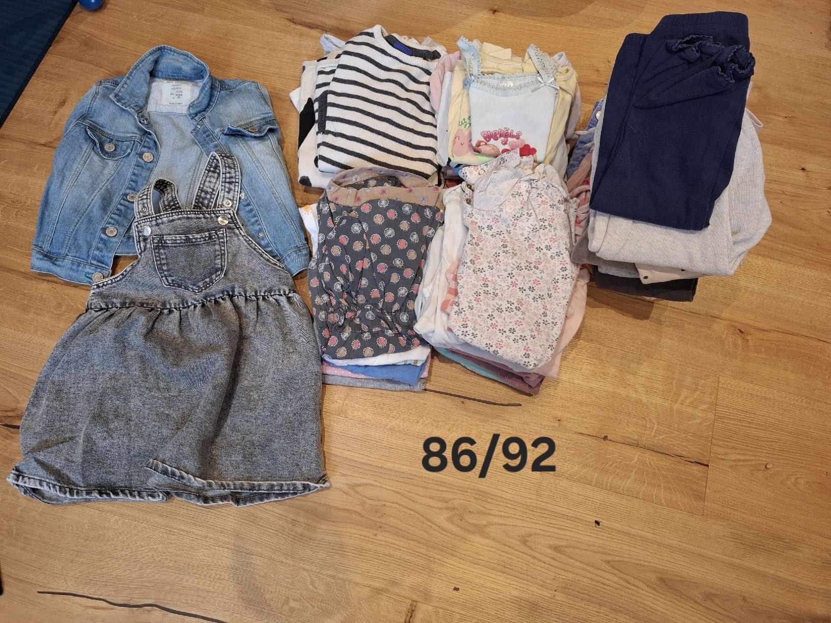 Lotti & Set di vestiti: Mädchenkleider 86/92 – Usato da Laupen ZH venduto da flower_97 3