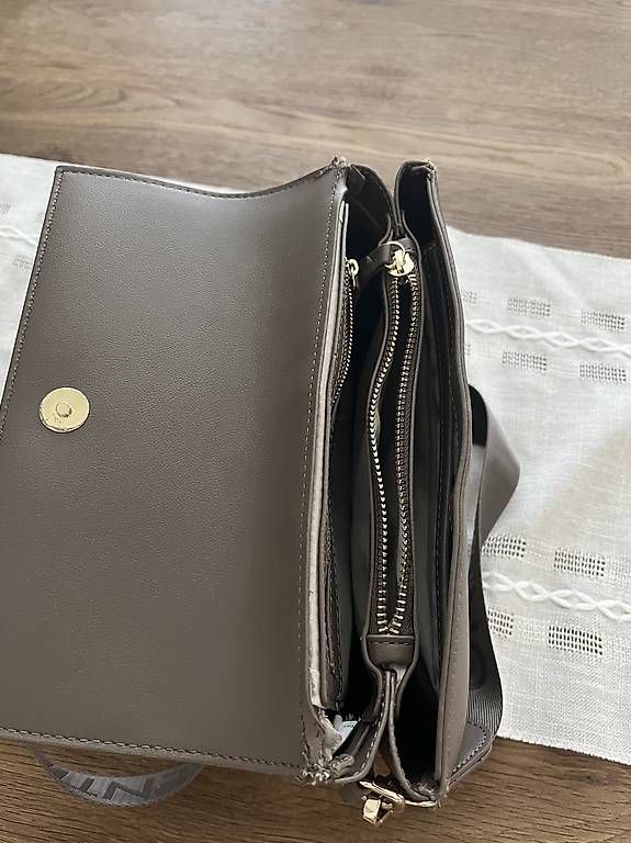 Borse da donna: Tasche von Valentino  – Usato da Möhlin venduto da Cello22 2