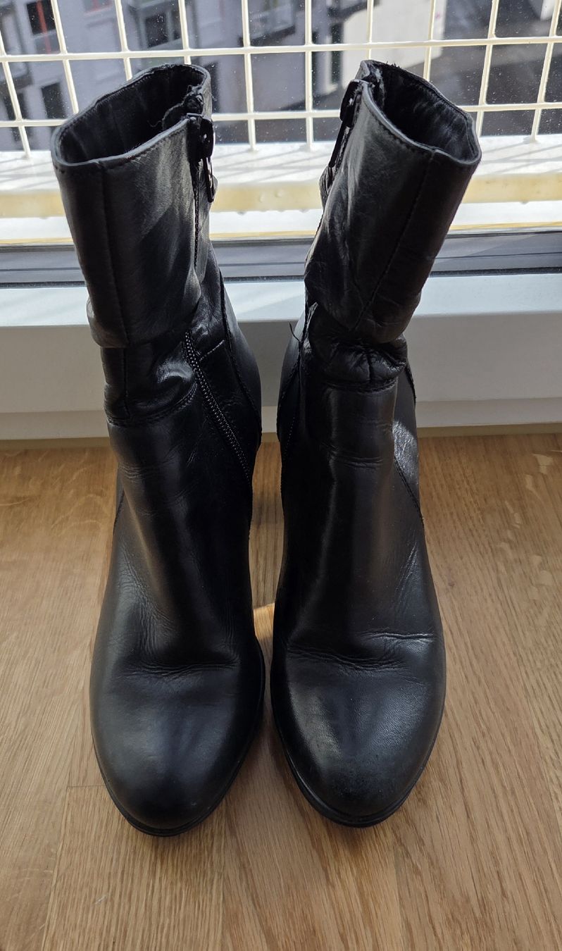 Chaussures femmes: Tolle Boots Gr. 36 – D'occasion à Kriens par ..stx.. 1