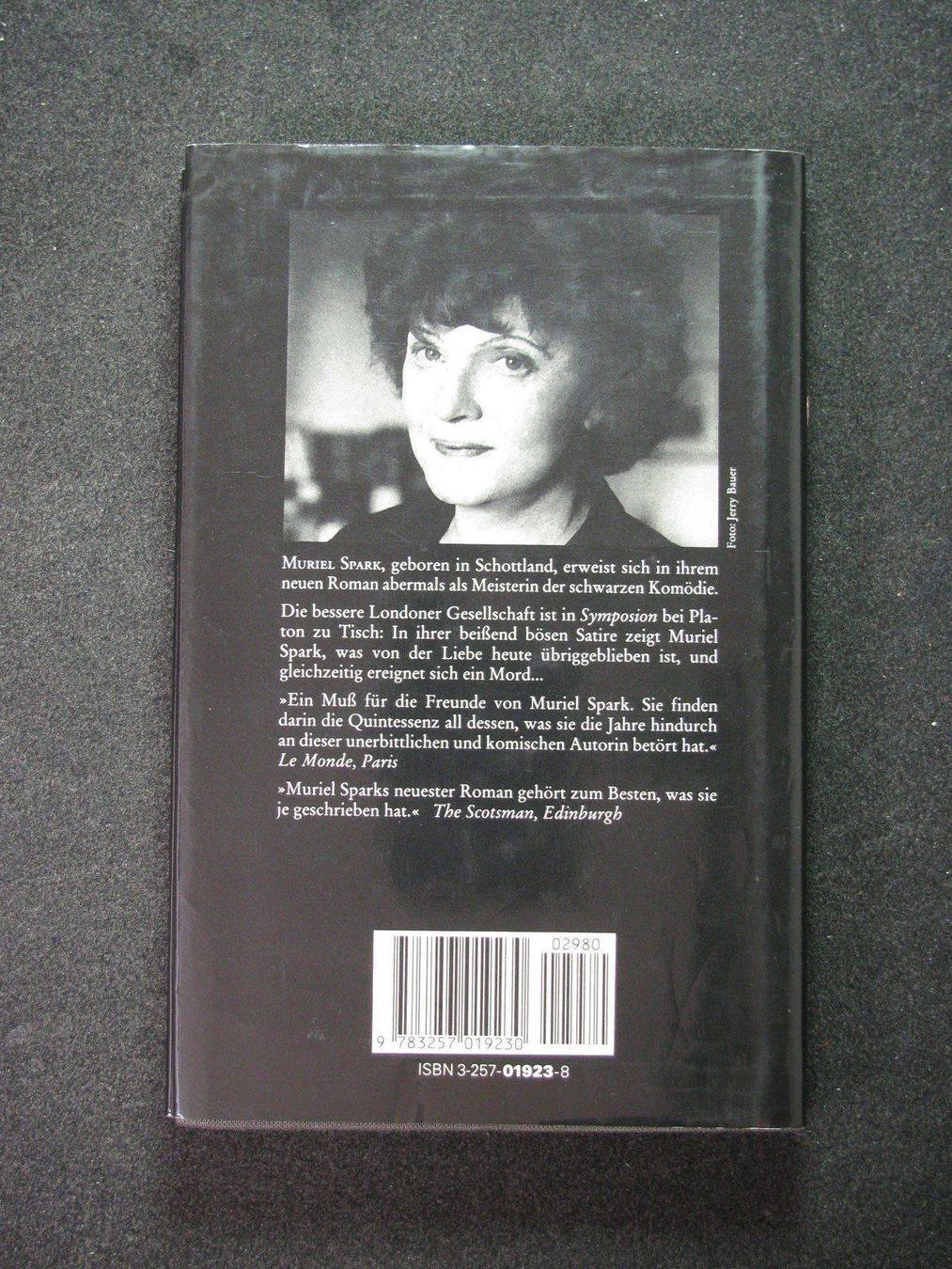Livres: Muriel Spark Symposion GB Diogenes EA 1992 – D'occasion à Reitnau par Zaomir 1