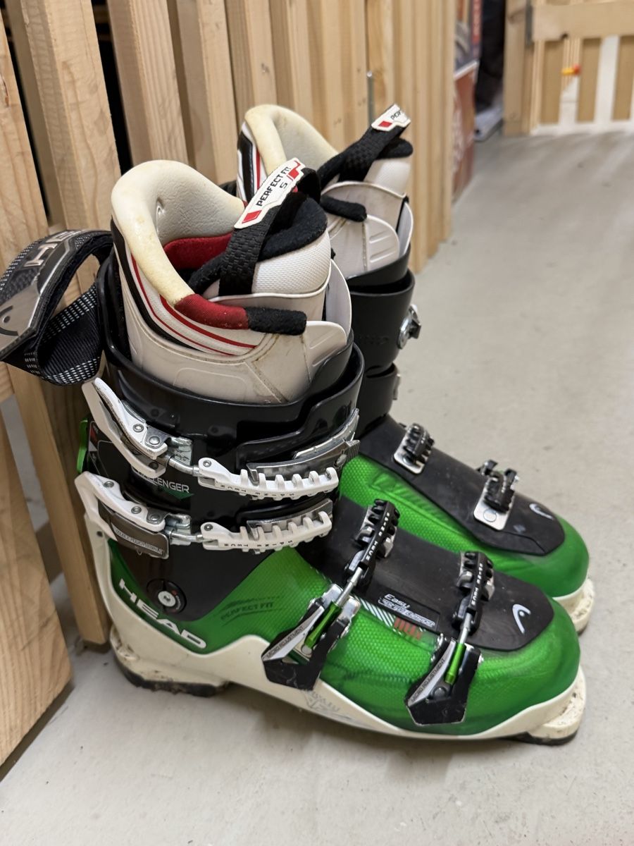 Skis: Skischuhe HEAD Challenger – D'occasion à Lüchingen par nem_nh7v