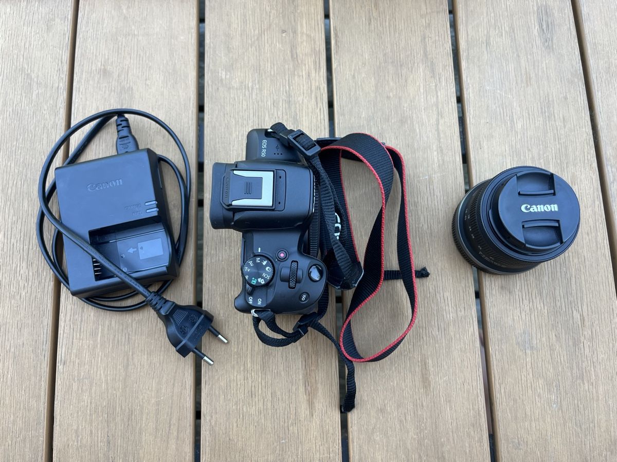 Canon Fotocamera: Canon EOS R50 inklusive 18-45mm Objektiv – Usato da Stäfa venduto da jol_rn6c 2