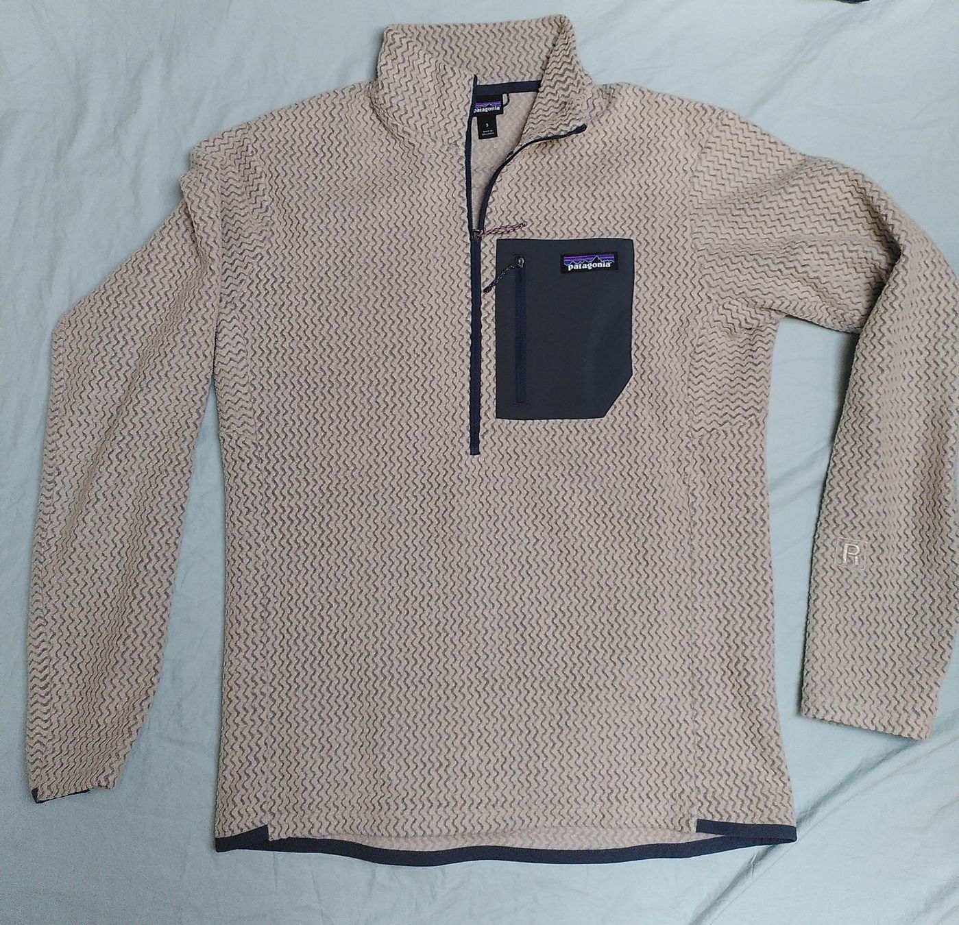 Patagonia Maglioni & Felpe: Patagonia R1 polaire beige – Usato da Lausanne venduto da Flofloflofloflo