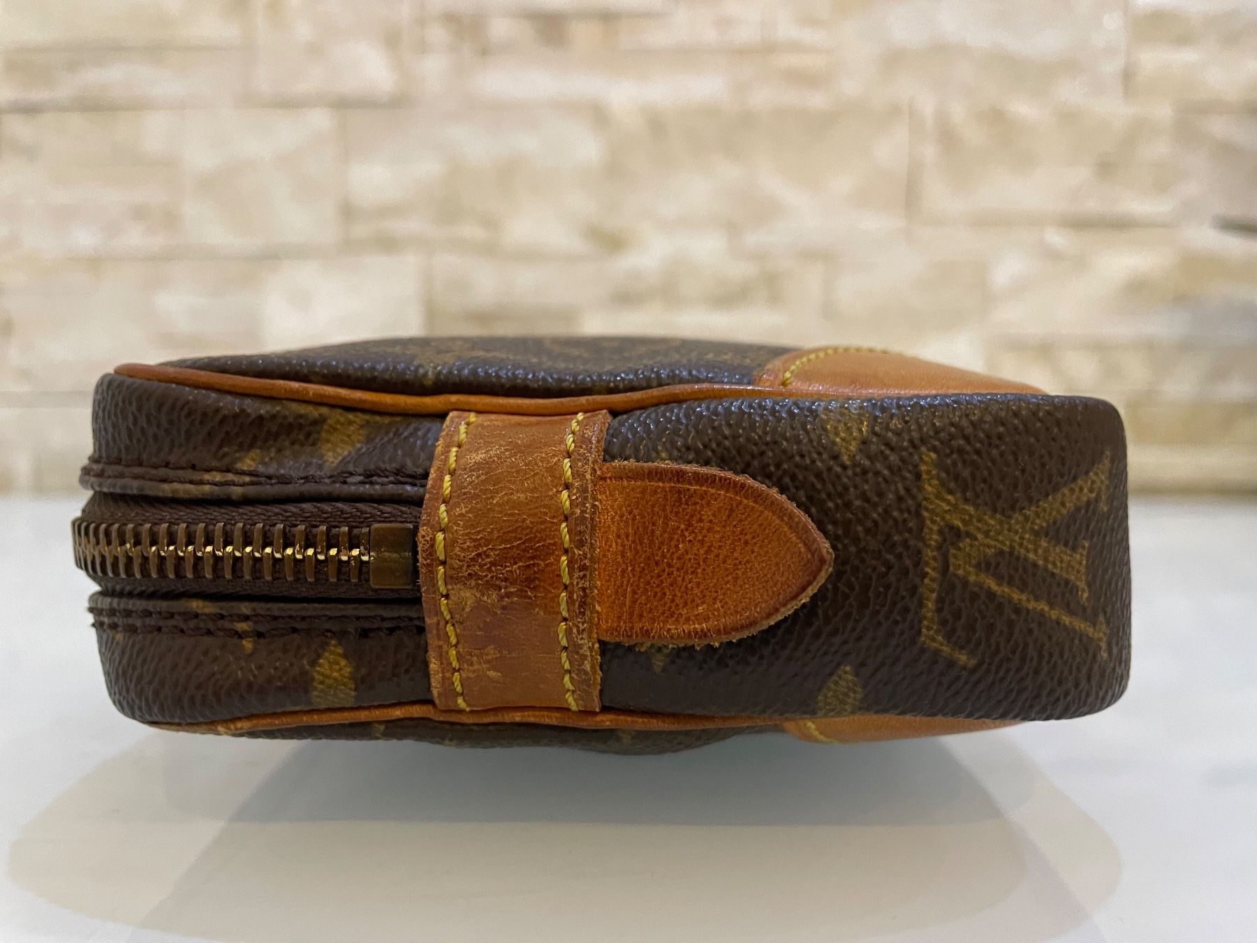 Louis Vuitton Custodie per cosmetici: Louis Vuitton Clutch / Necessaire - Nr. 98 – Usato da Hittnau venduto da LuxAndMore 4