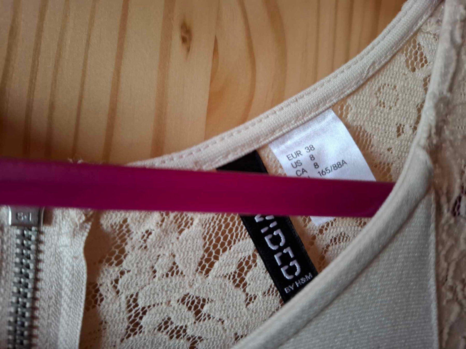 H&M Vestiti: Robe avec dentelle Divided – Usato da Arnex-sur-Orbe venduto da kprt 2