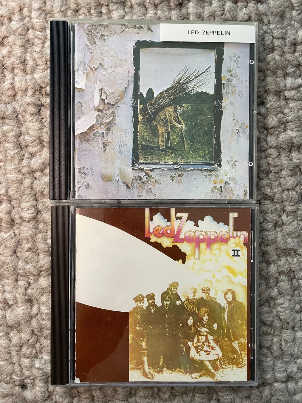 CDs: 2x Led Zeppelin (1+2) – D'occasion à Reinach AG par trigger7811