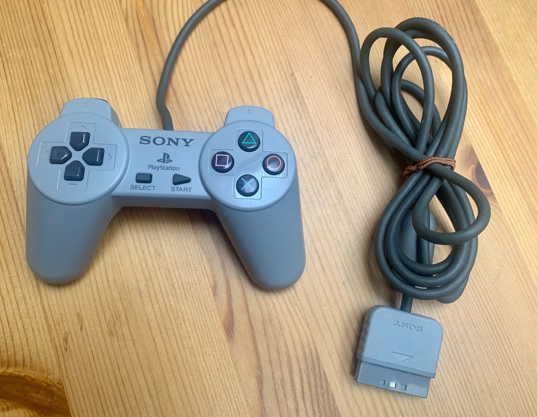 Sony Controller: Sony PS1 Controller ORIGINAL – Gebraucht aus Zürich von