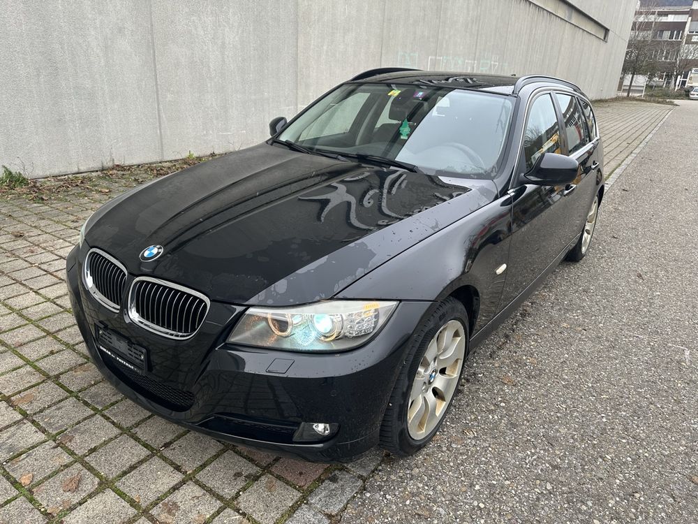 BMW 325i XDrive 2011