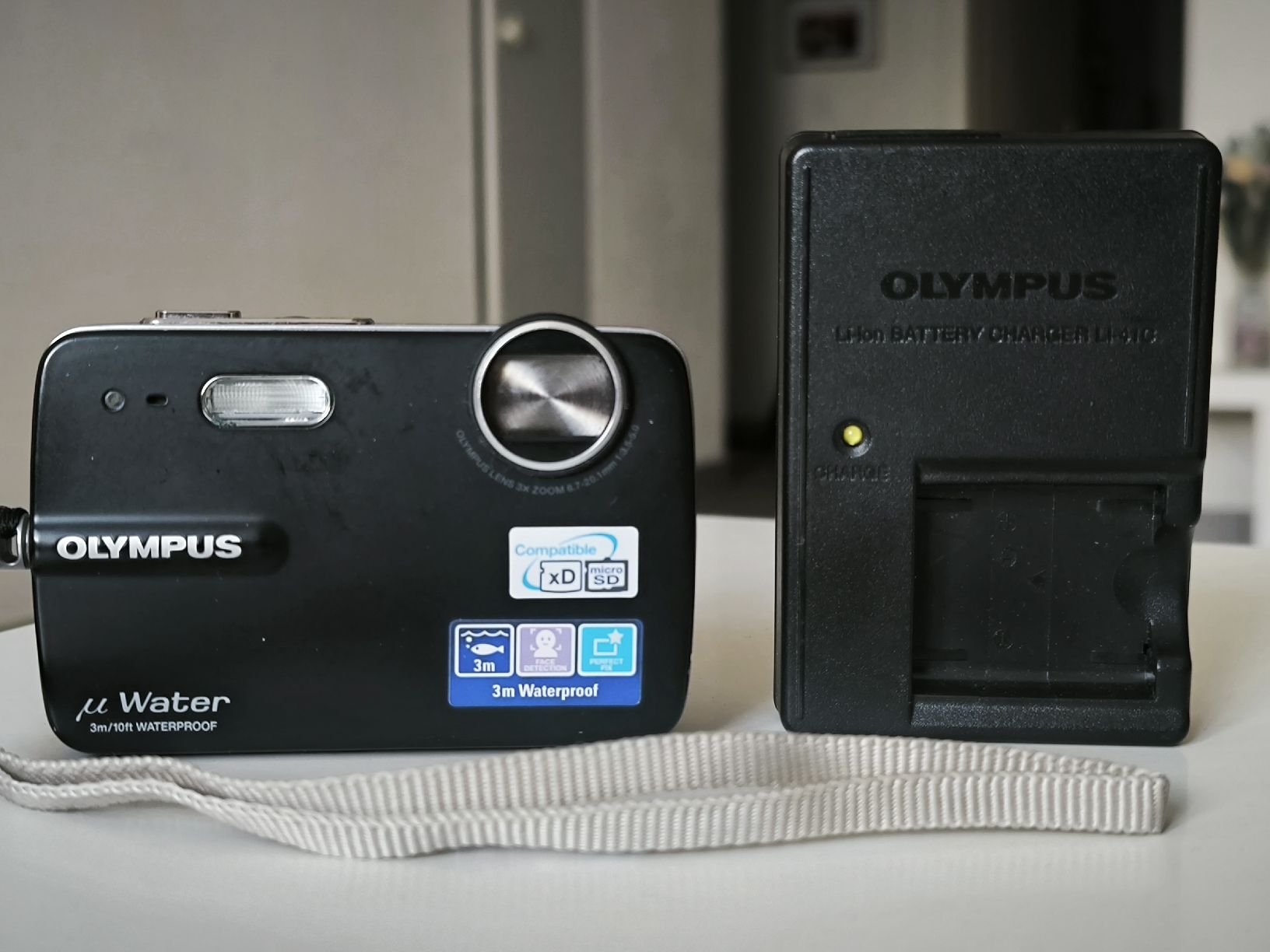Olympus Fotocamera: Olympus µ550WP Waterproof – Usato da Riaz venduto da vanucaptures
