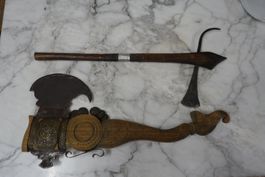 2 Zeremonielle Waffen Afrika/Asien