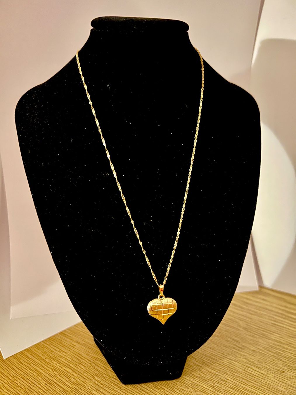 Ketten: Gold-Collier 18K mit Herzanhänger – Gebraucht aus Chur von Penting1935 5