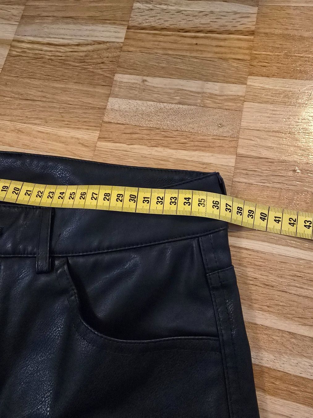 H&M Pantaloni: Leder Look Hose, Grösse 36-neu – Nuovo (secondo la descrizione) da Basel venduto da Galia2000 2