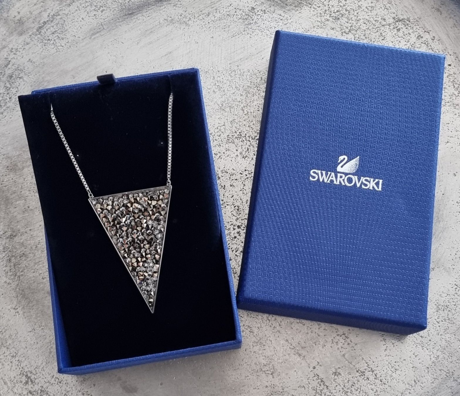 Swarovski Catenine: ORIGINAL Swarovski Kette – Nuovo (secondo la descrizione) da Frauenfeld venduto da Bleeddragon