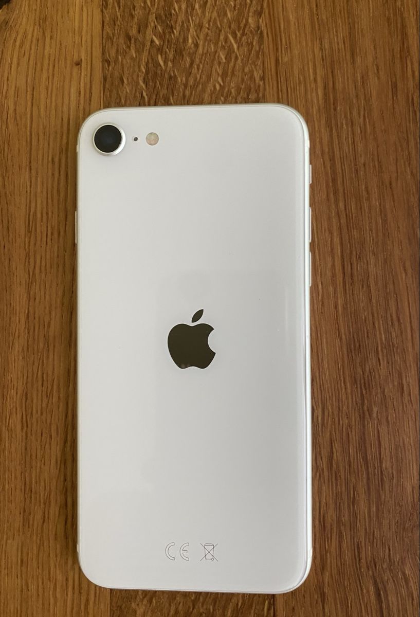 Apple Telefoni cellulari / Smartphones: iPhone SE 2020 2. Generation, 64 GB weiss – Usato da Luzern venduto da Sve_958r 1