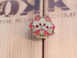 💀💀💀 Totenkopf Flammen Pin Anstecker Halloween Style 💀...