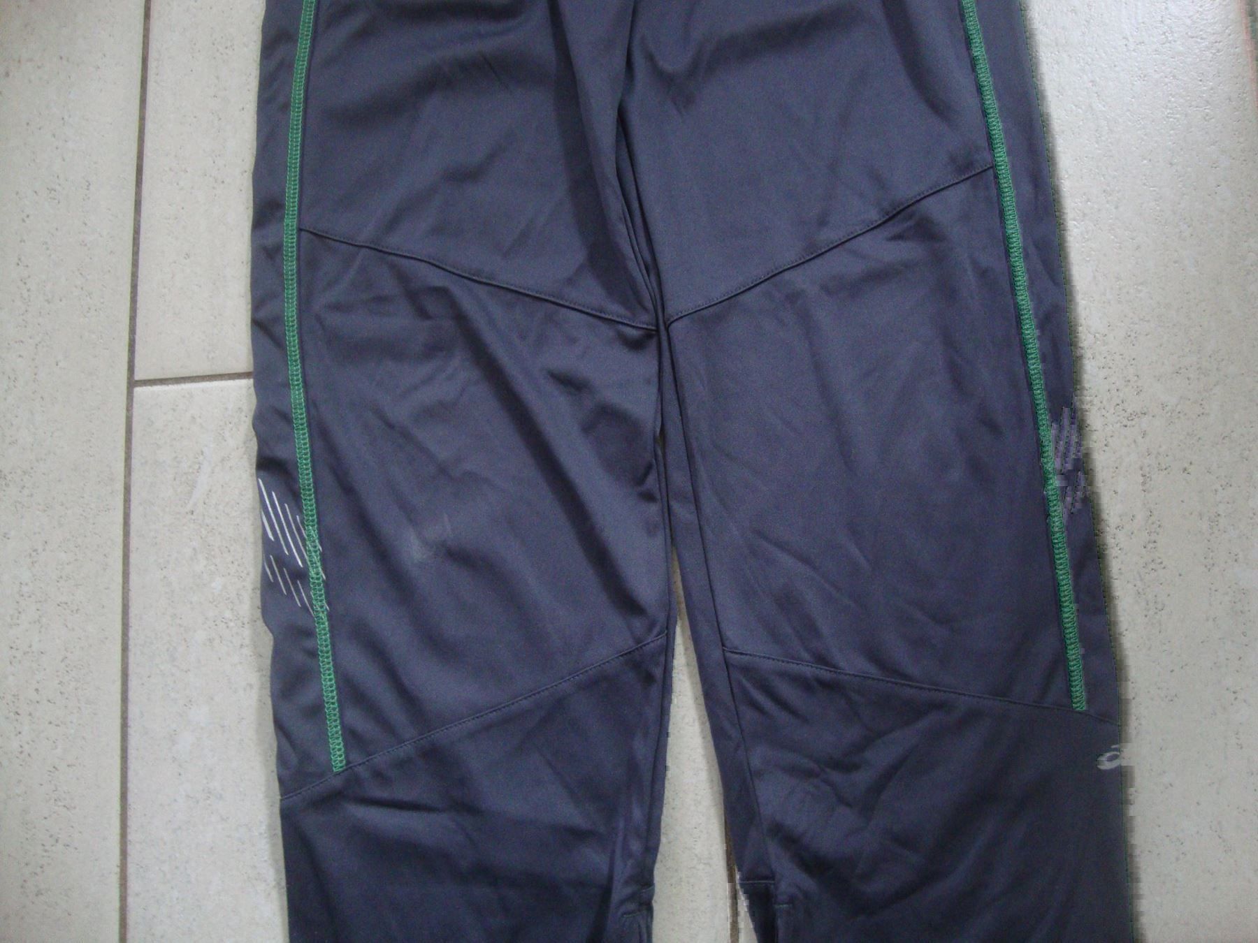 Asics Hosen: ASICS SPORT HOSE GR.158-164 – Gebraucht aus Rotkreuz von Samballi 1