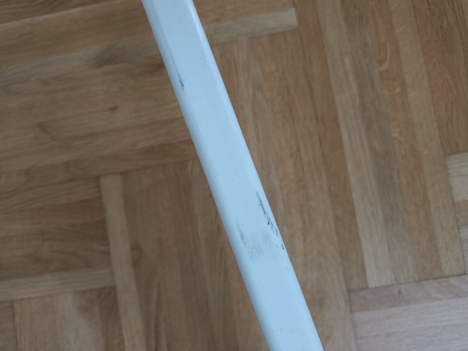 Ikea Guardaroba: Kleiderständer Metall weiss  – Usato da Zürich venduto da PollyPocket 2