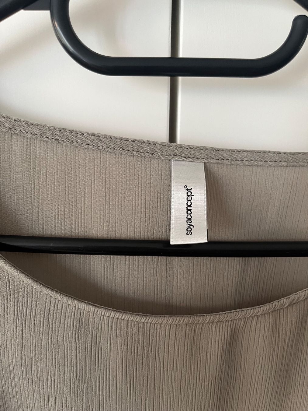 Camicette: luftige Bluse mint Crinkle variable Puffärmel M – Usato da Gümligen venduto da blackberrys 2