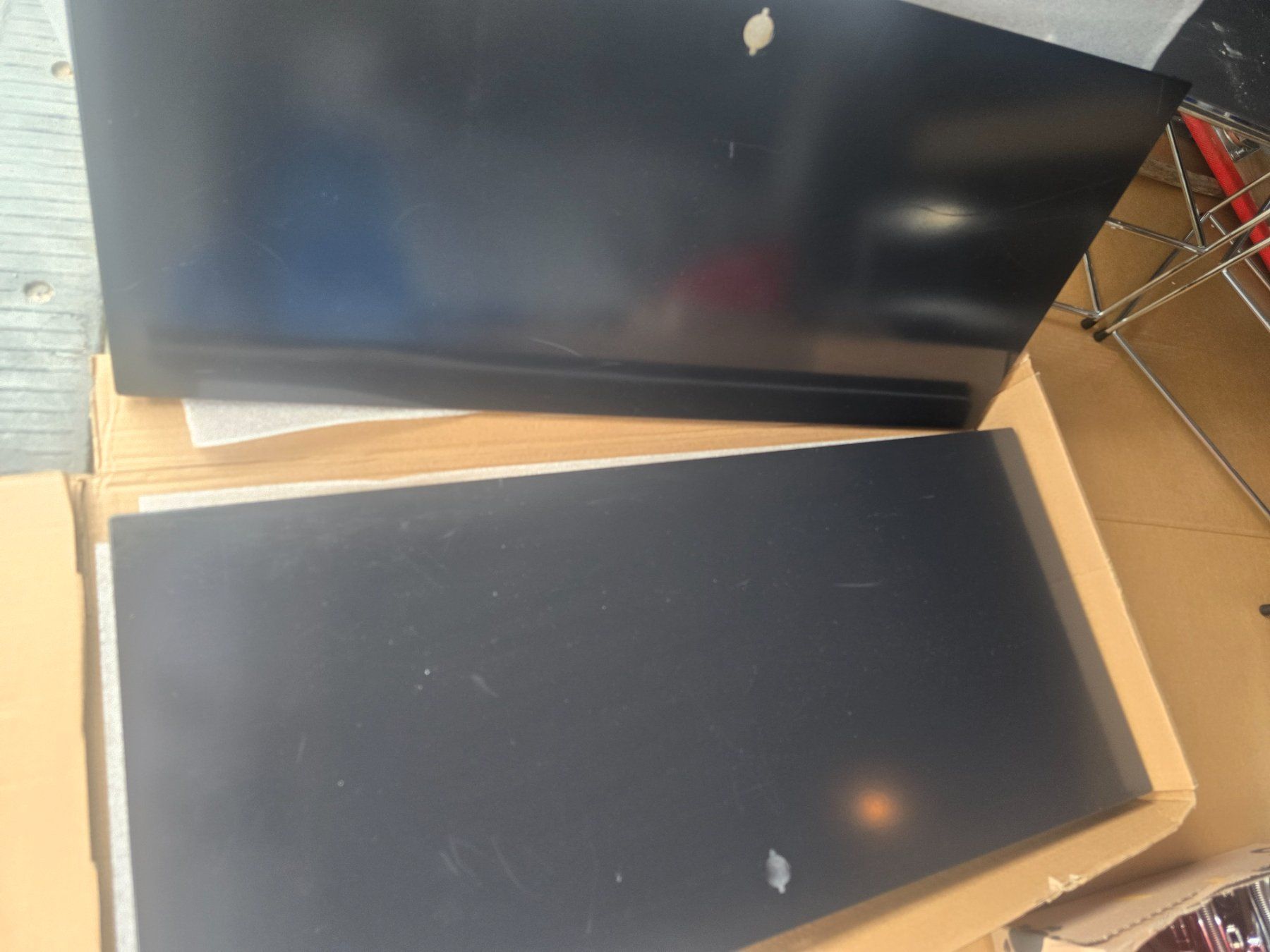 USM Étagères: USM Klappen schwarz 35x75cm – D'occasion à St gallen par bb_12 1