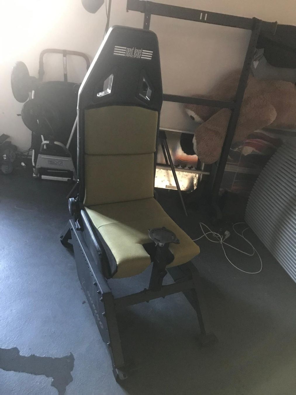 Chaises: Gaming - Stuhl – D'occasion à Illnau par bue_7fp7 2
