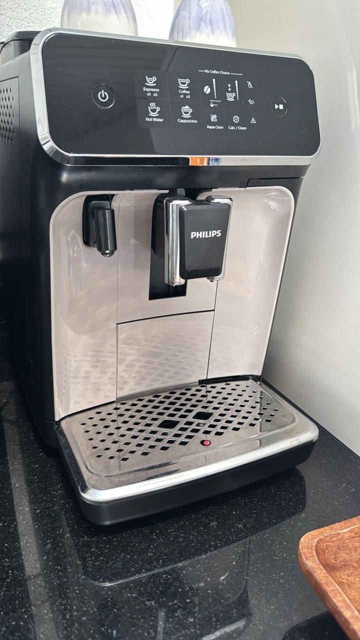 Philips Kaffeemaschinen & Espressomaschinen: Coffee Machine PHILIPS WIE NEU – Gebraucht aus Kreuzlingen von FlaLue
