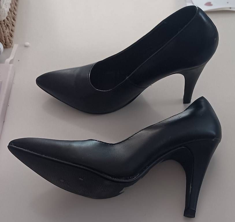 Scarpe da donna: Neu High Heels schwarz gr.39 – Usato da Staufen venduto da mar_wf6r