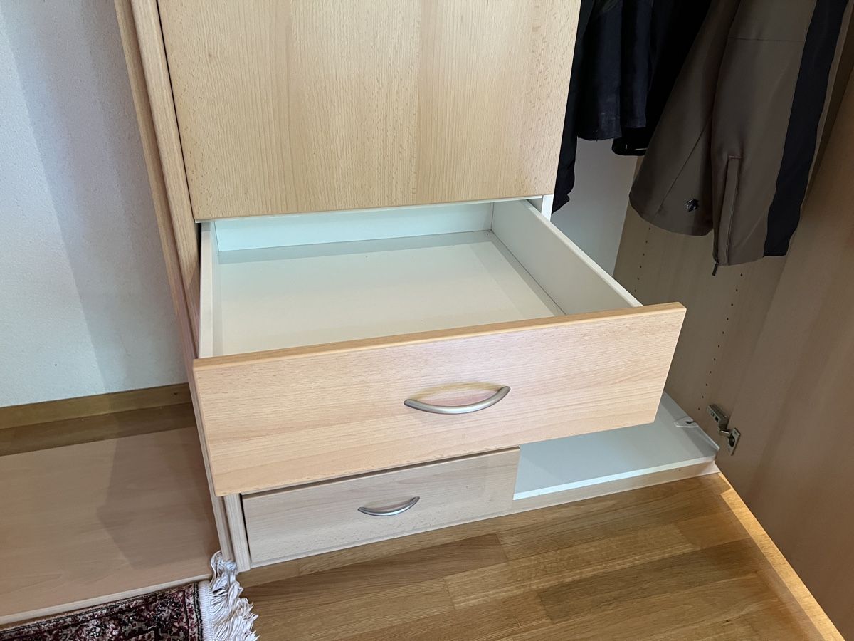 Pfister Schränke: Kleiderschrank in Buchenoptik – Gebraucht aus Baden von pat_wx96 3