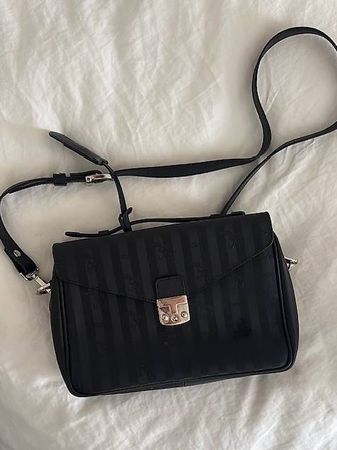 Stylische Tasche MARLY von Mollerus, schwarz/silber