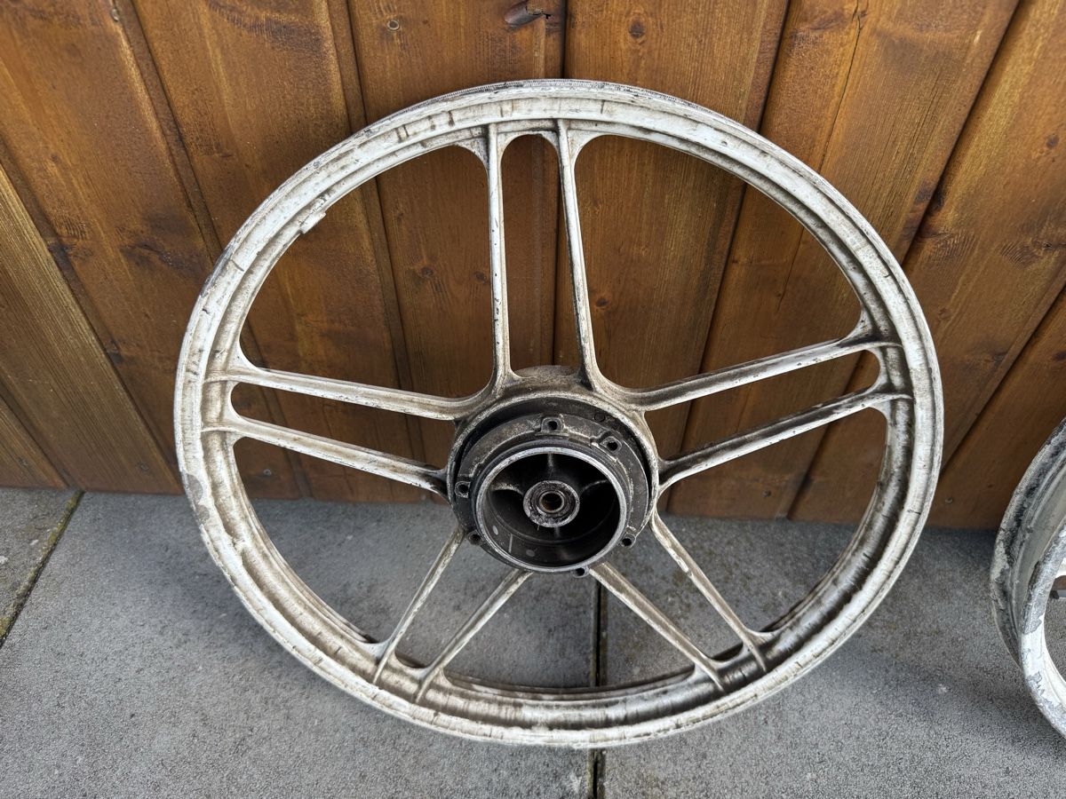 Puch Mofas: Puch Maxi Gussfelgen Radsatz Weiss – Gebraucht aus Glashütten von Schraubermeisterz 4