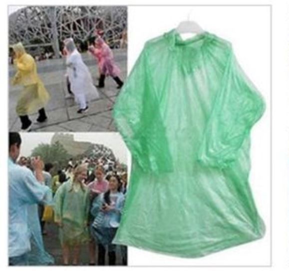 Cappotti: Regenponcho Einweg Notfall Poncho  VIOLE – Nuovo e nell'imballaggio originale da Aesch ZH venduto da Goonies_1 2