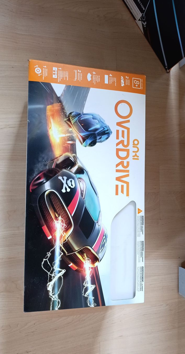 Anki Giocattoli: Anki Overdrive Starter Kit - mit Zusatzautos – Usato da Rorbas venduto da infero