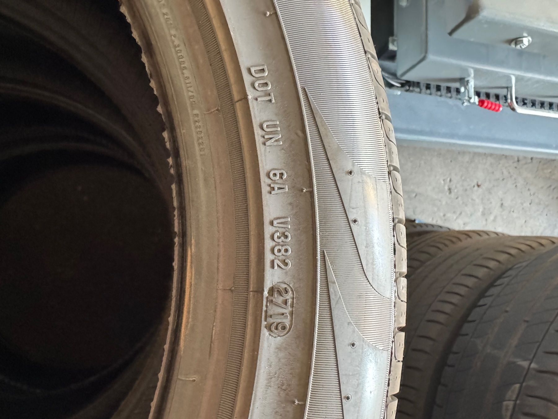 Audi Pneumatici & Ruote complete: Audi SQ5 Sommerreifen – Usato da Rotkreuz venduto da garage-wismer-ag 1