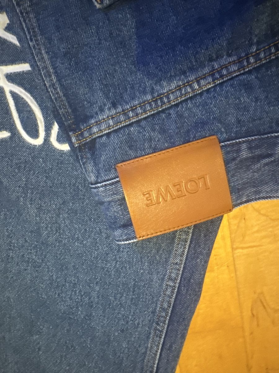 Loewe Jeans: LOEWE Anagram Jeans Gr. 40 Neuwertig – Nuovo (secondo la descrizione) da Ebmatingen venduto da eri_2qcn 5