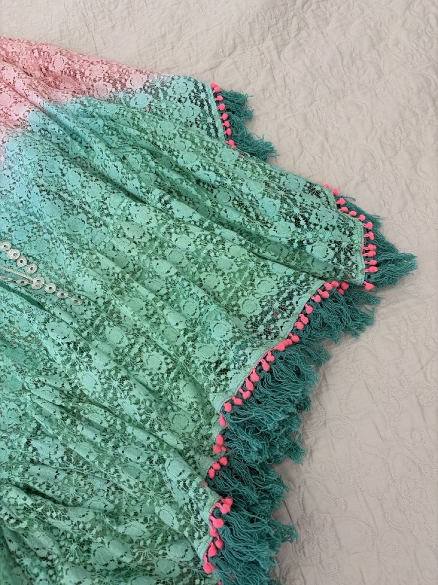 Altro in Moda donna:     Beautiful lace cape  – Usato da Wallisellen venduto da Chatswood_8hwh 2