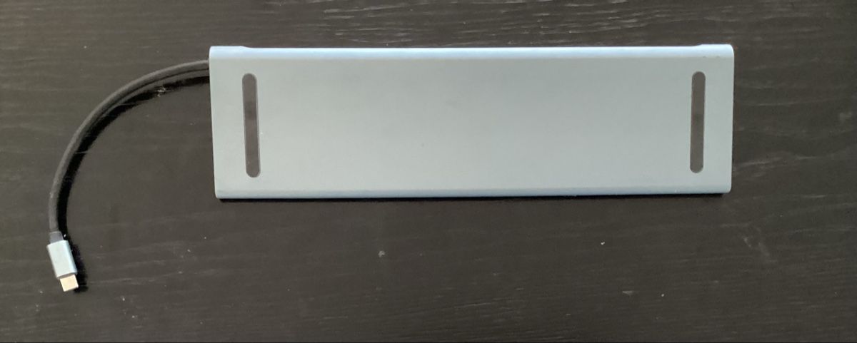 Dockingstation: USB-C Dockingstation Silber mit vielen Anschlüssen – Gebraucht aus Münchenbuchsee von Brunopatrick