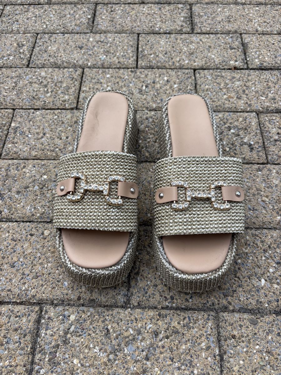 Chaussures femmes: Pantoletten Damen beige – Neuf (Voir description) à Hendschiken par besusu 2