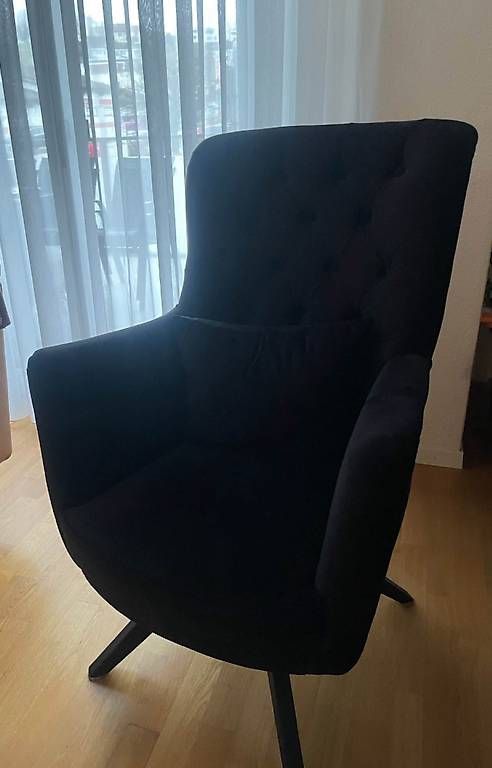 Poltrone: Chester Sessel Schwarz – Usato da Bern venduto da spa_c2k7