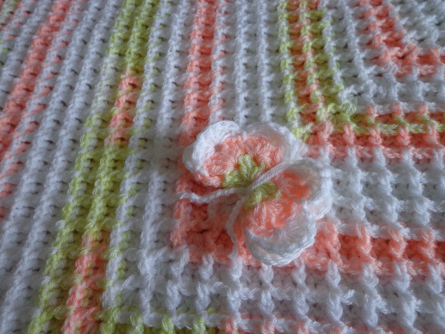 Coperte: BABYDECKE MIT SCHMETTERLINGEN IN 3D – Nuovo (secondo la descrizione) da Kreuzlingen venduto da Ylay 2