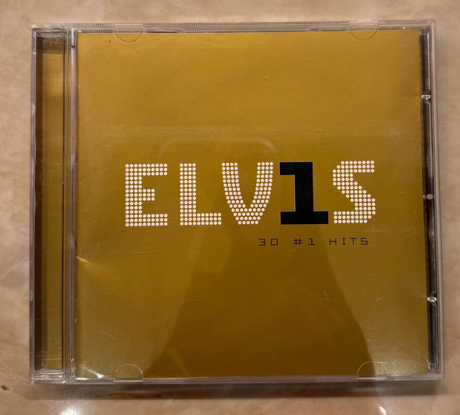 CD: Elvis Presley - 30 number 1 Hits – Usato da Liestal venduto da 99katzen