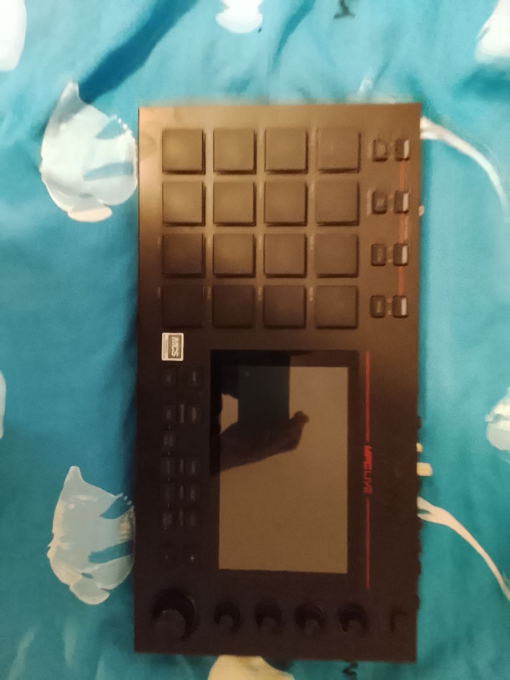 Akai Strumenti musicali: MPC LIVE – Nuovo (secondo la descrizione) da Bulle venduto da des_7slw 2