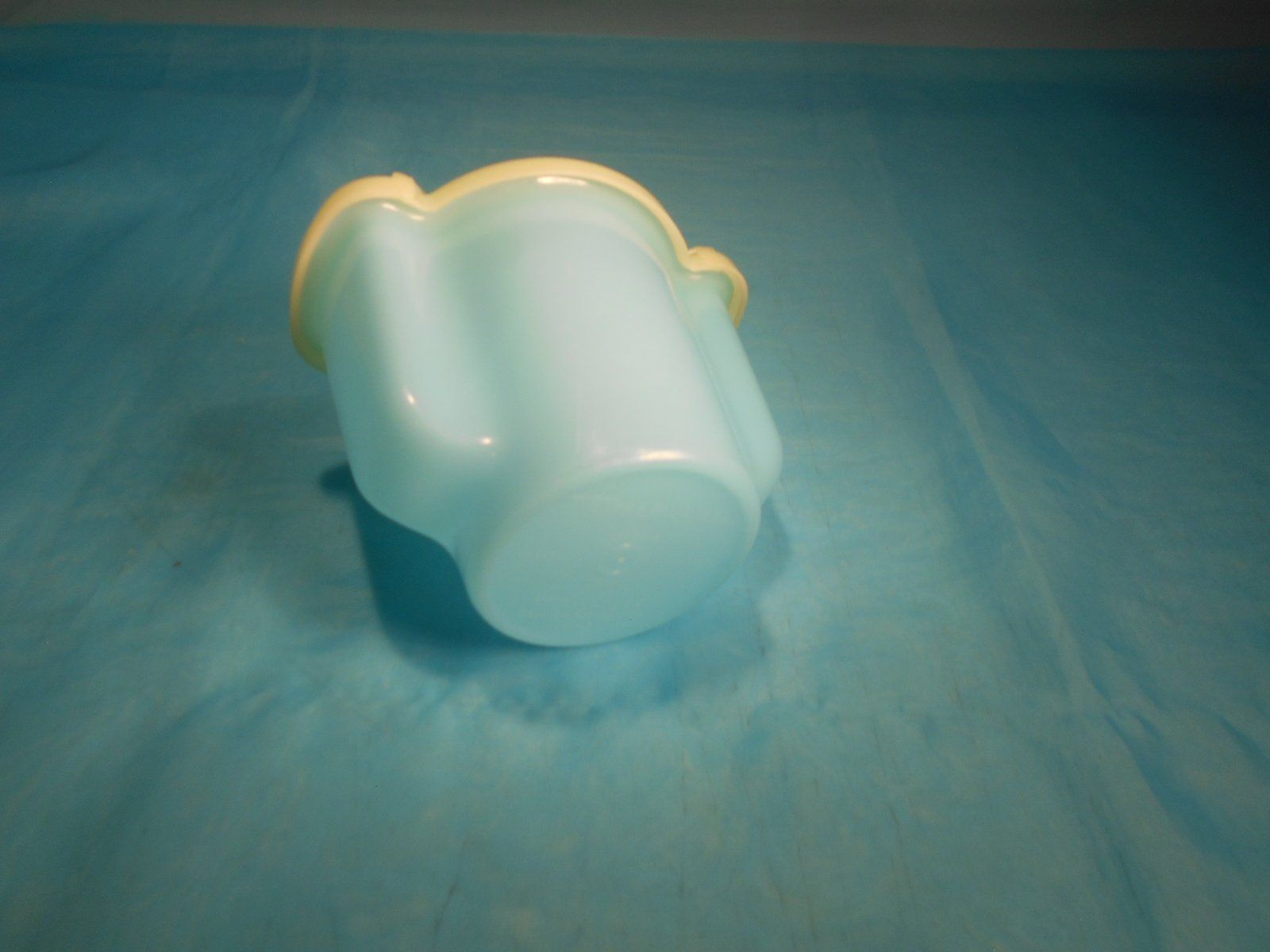 Tupperware Contenitori & Simili: Tupperware Zuckerdose, 1967, blau-gelb – Usato da Bellach venduto da JingleCherry 3