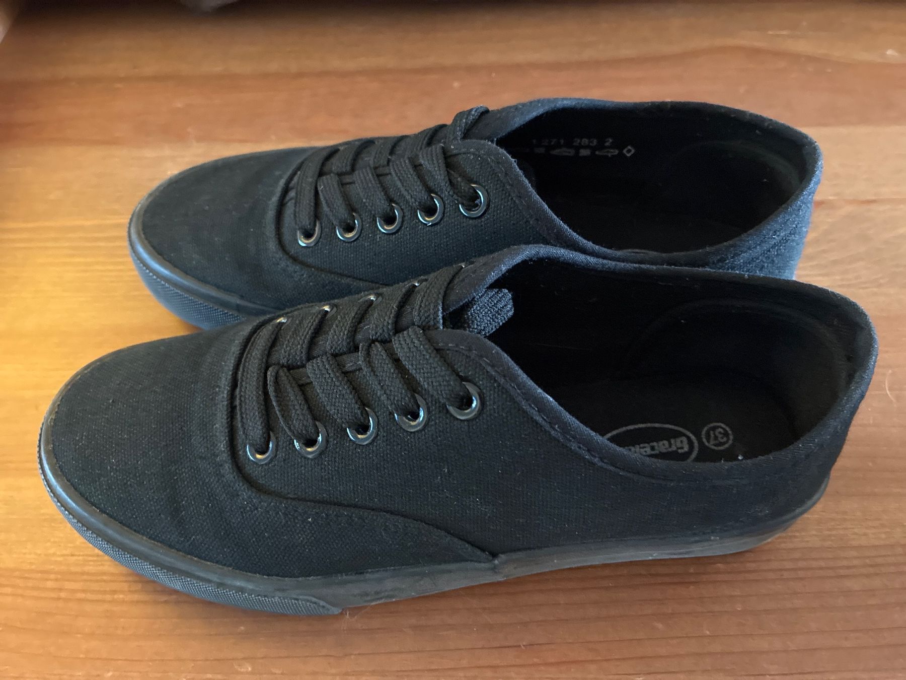 Graceland Chaussures femmes: Graceland Sneaker 37 – D'occasion à Köniz par Joe-Joe 1