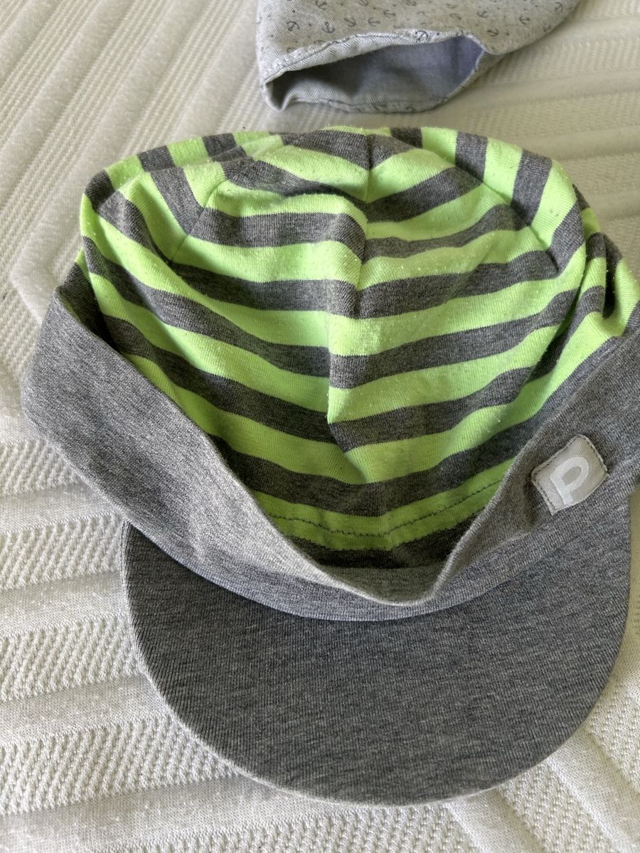 Lotti & Set di vestiti: 5 Mützen 2-4 Jahre – Usato da Wetzikon ZH venduto da eva_5kj6 2